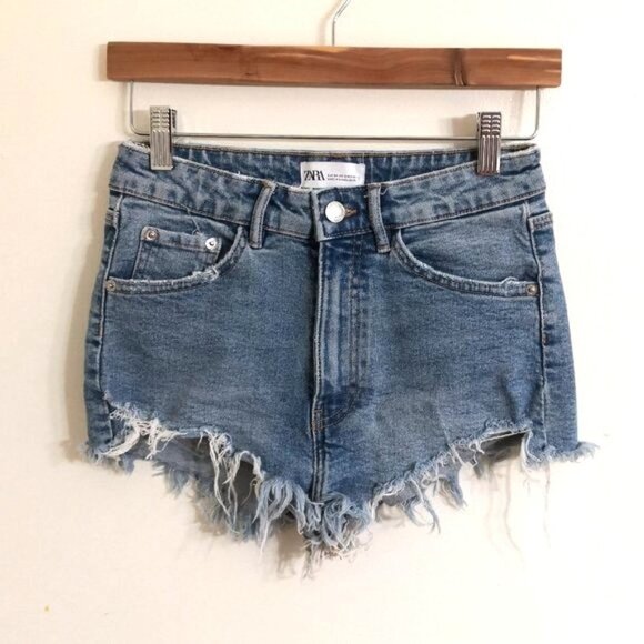 Zara Pants - Zara Hi-Rise Frayed Denim Shorts Light Wash Size 2